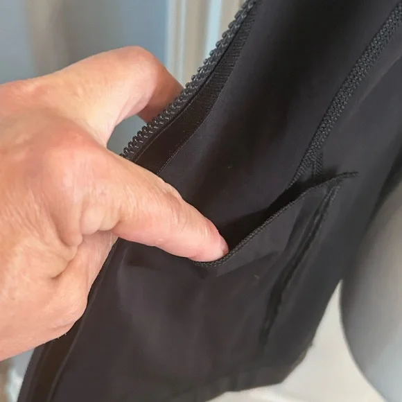 🖤”Lululemon” Black Jacket with Standing Collar and Tailored Fit w/ Pockets🖤 - Picture 9 of 17